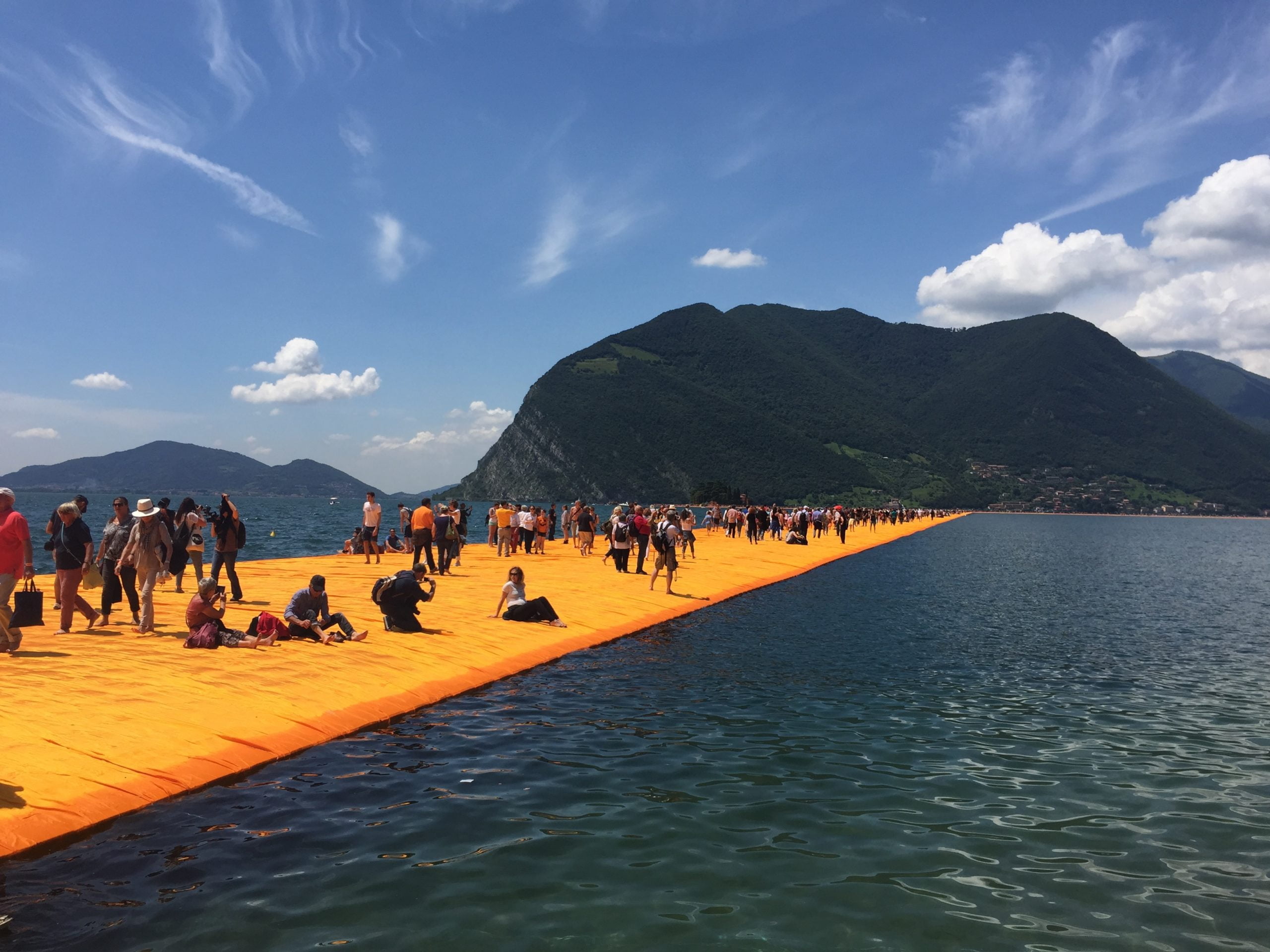 Christo floating piers